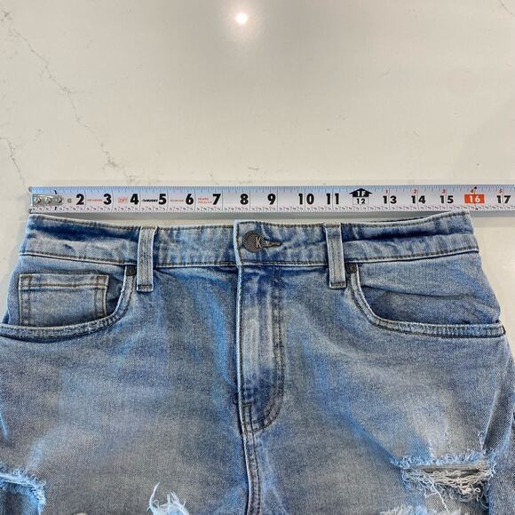 Kut from the Kloth Jane‎ High Rise Jean Shorts size 6 - Picture 5 of 8
